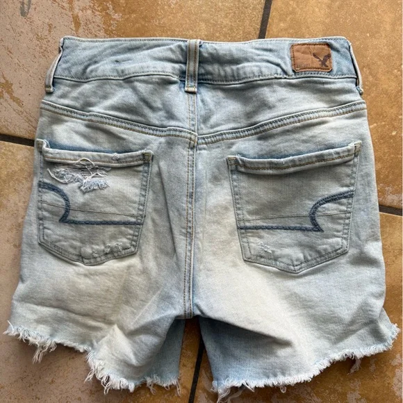 American‎ Eagle Outfitters Distressed Jean Shorts - Picture 2 of 3